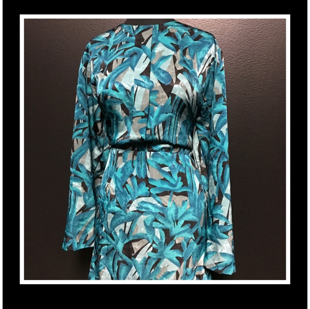LE ART DRESS - Picture 2 of 5